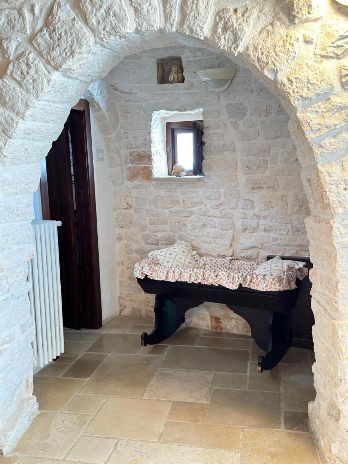 Trulli Aia Piccola Villa อัลเบโรเบลโล ภายนอก รูปภาพ